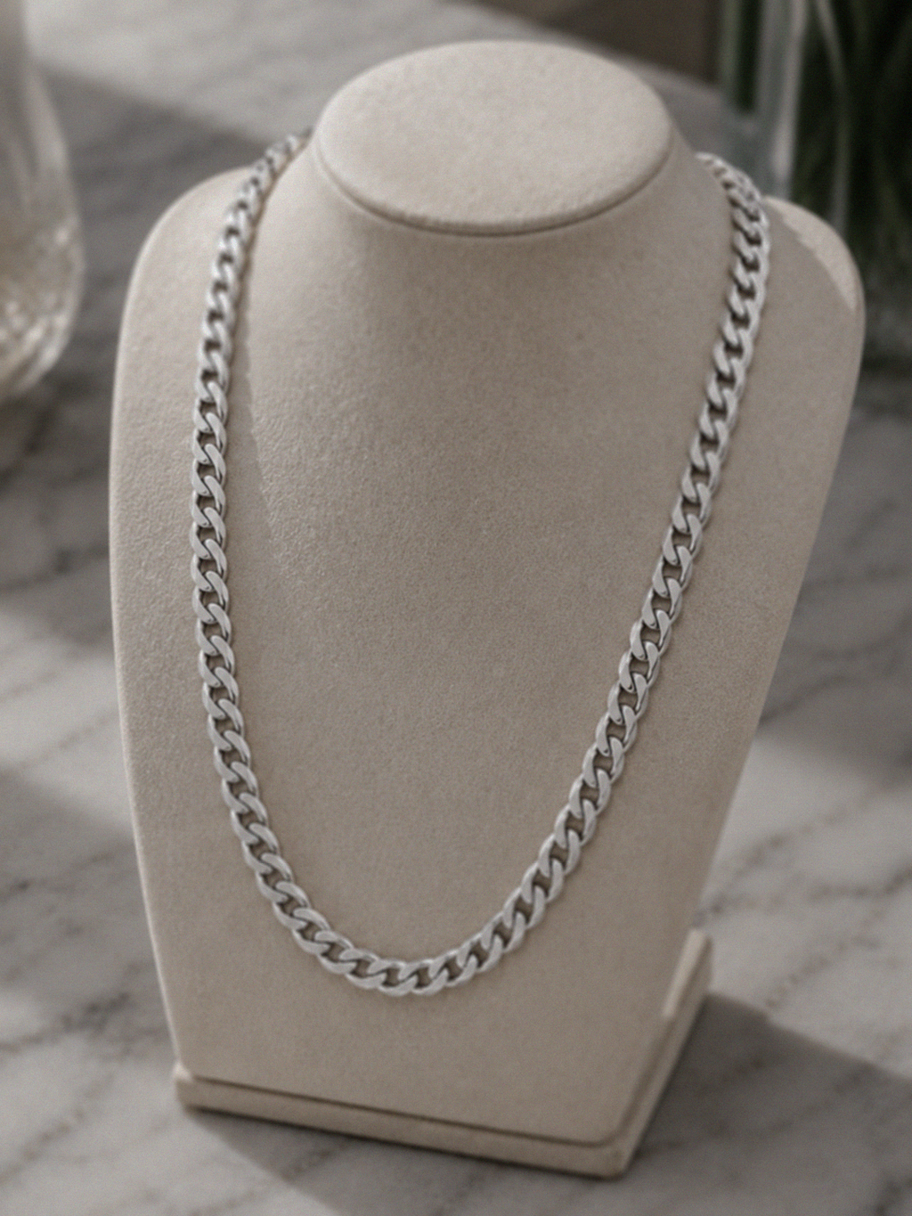 Fred Bennett - Heavyweight Diamond-cut curb chain necklace in Sterling Silver - 56cm