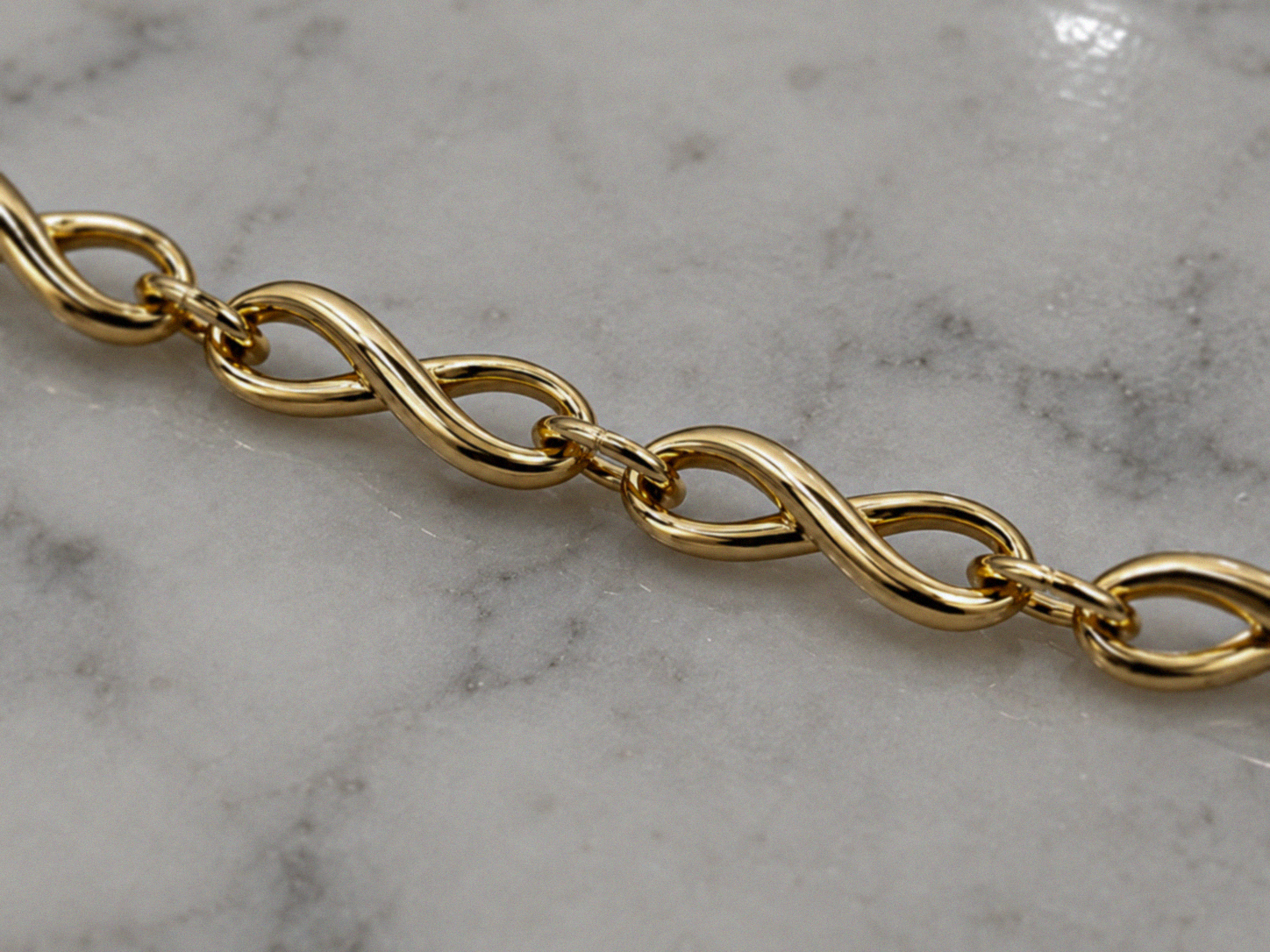9ct Yellow Gold Infinity Link Bracelet