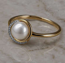 9ct Yellow Gold Button Pearl & Diamond Wave Ring
