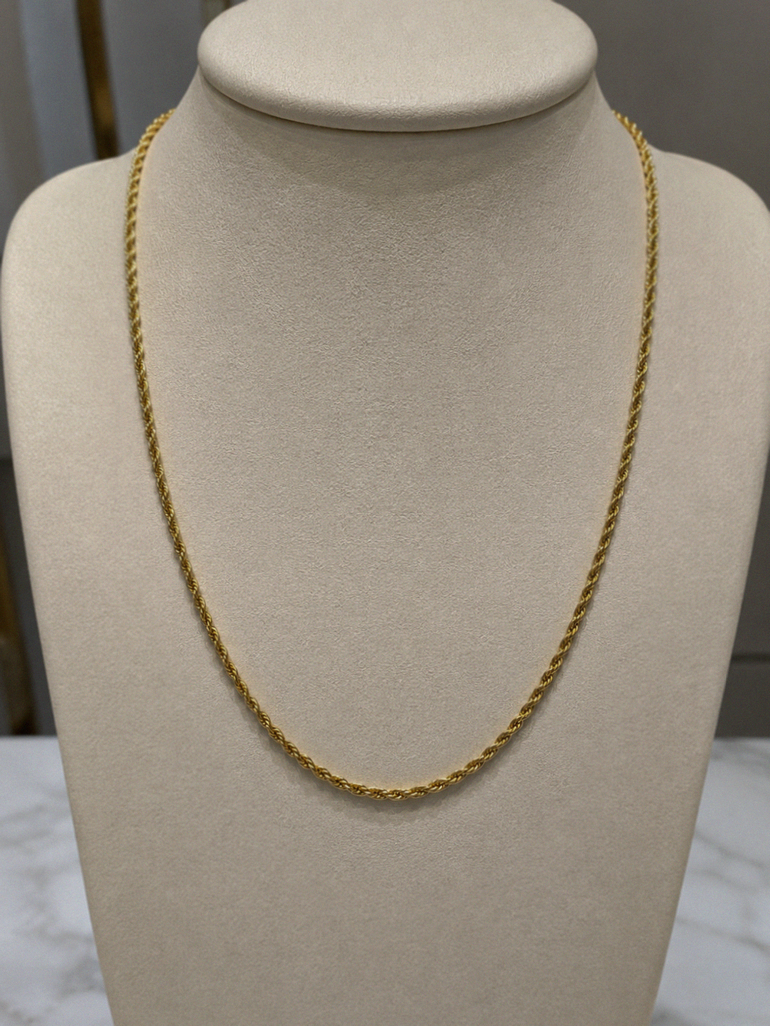 9ct Yellow Gold 2.2mm Hollow Rope Chain Necklace 16–22 Inch
