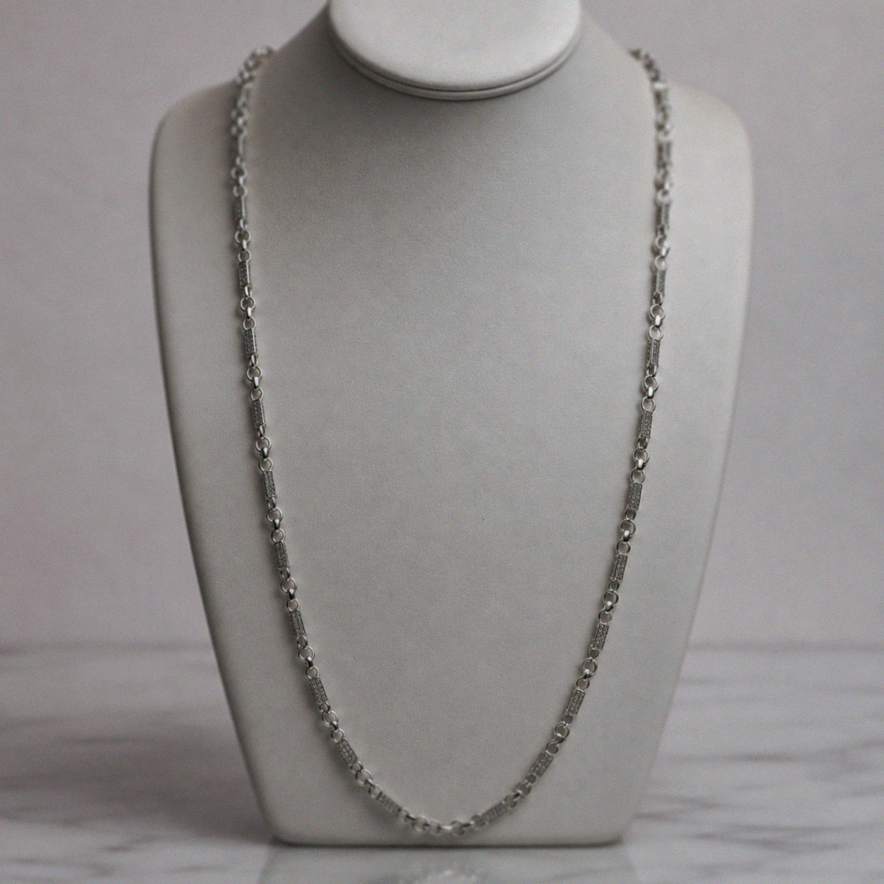 Silver Cubic Zirconia Belcher Bar Chain 28"