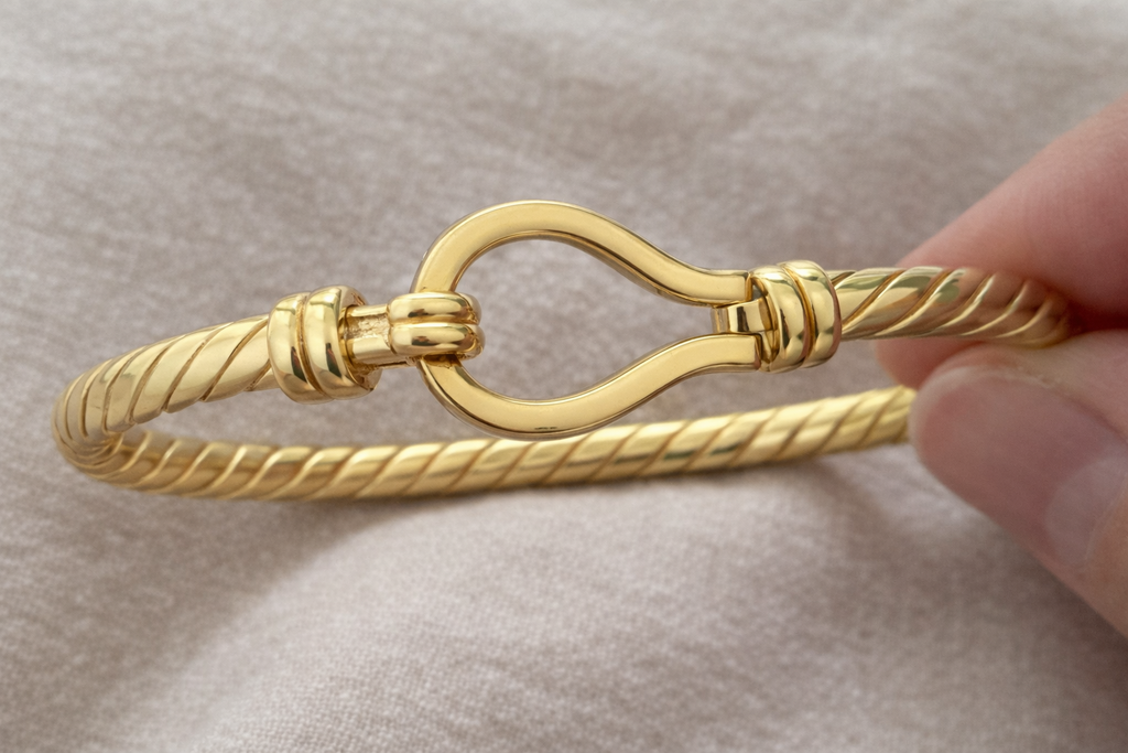 9ct Yellow Gold Plain Twisted Hook Bangle – 12.4g