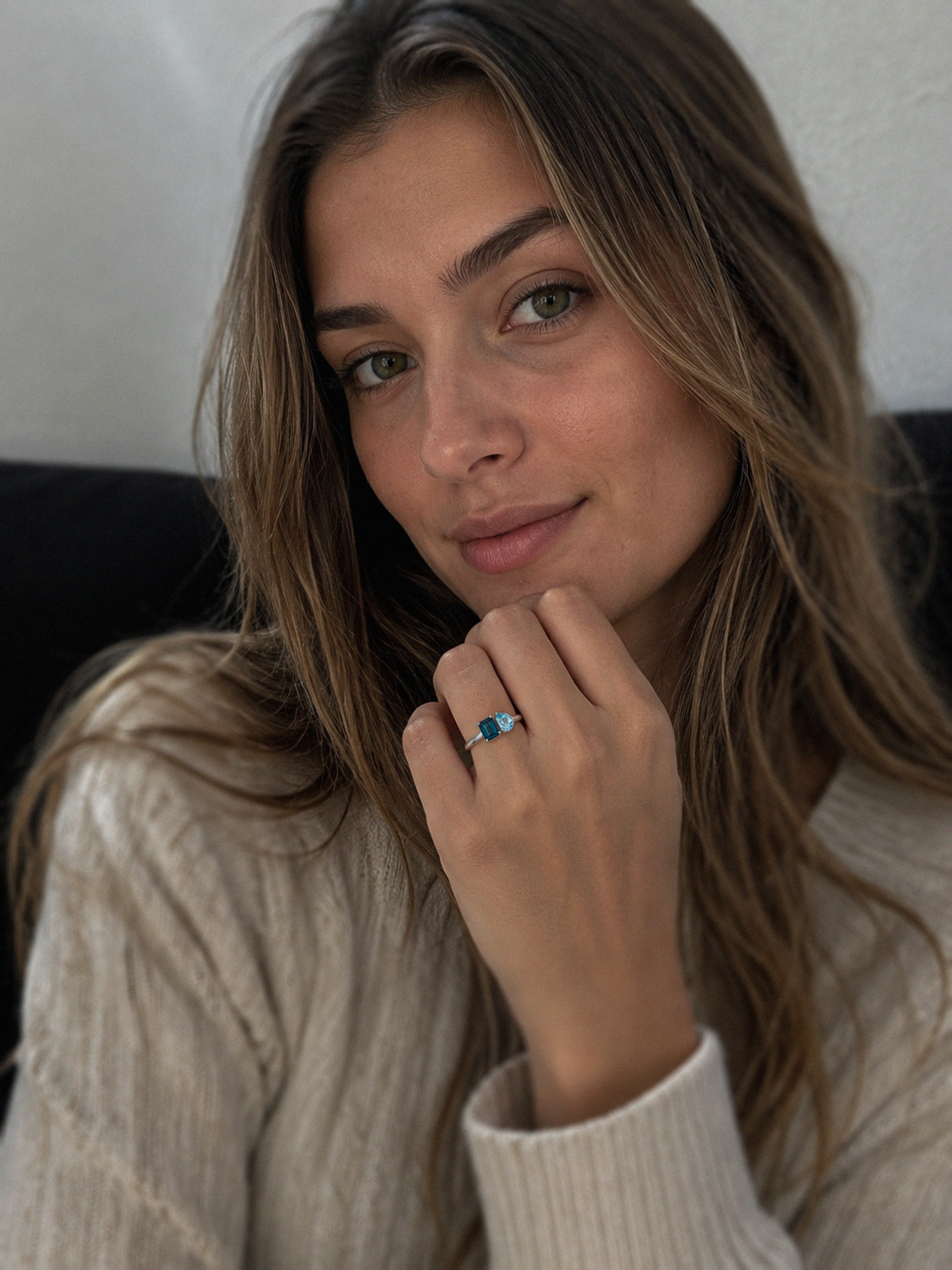 Toi et Moi London & Sky Blue Topaz Ring in 9ct White Gold