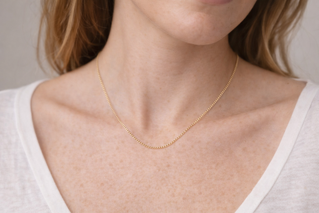 9ct Yellow Gold Fine Curb Chain Necklace 46cm (18”)