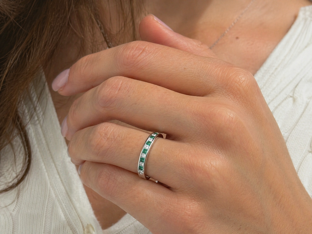 9ct White Gold Emerald & Diamond Eternity Ring