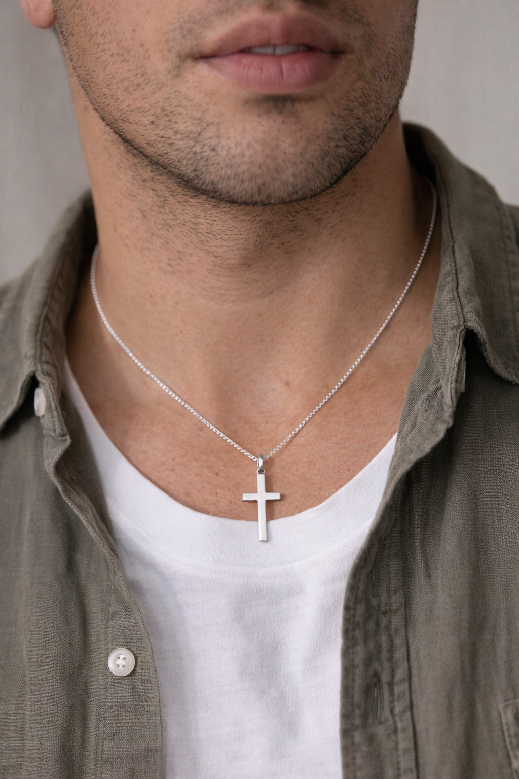 Sterling Silver Plain Cross Pendant with Diamond Cut Chain (41–46cm Adjustable)