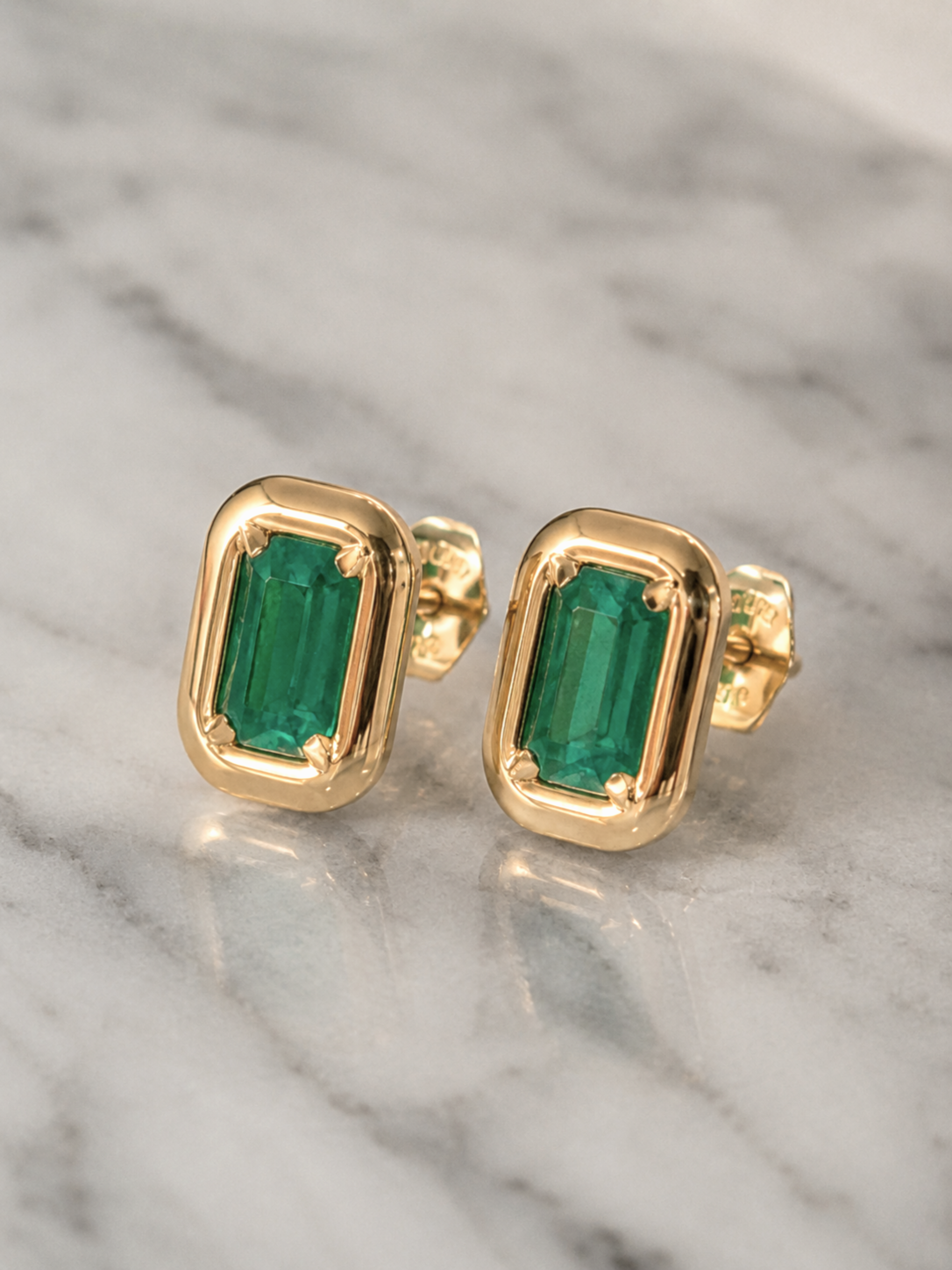 Chunky Emerald Stud Earrings in 9ct Yellow Gold