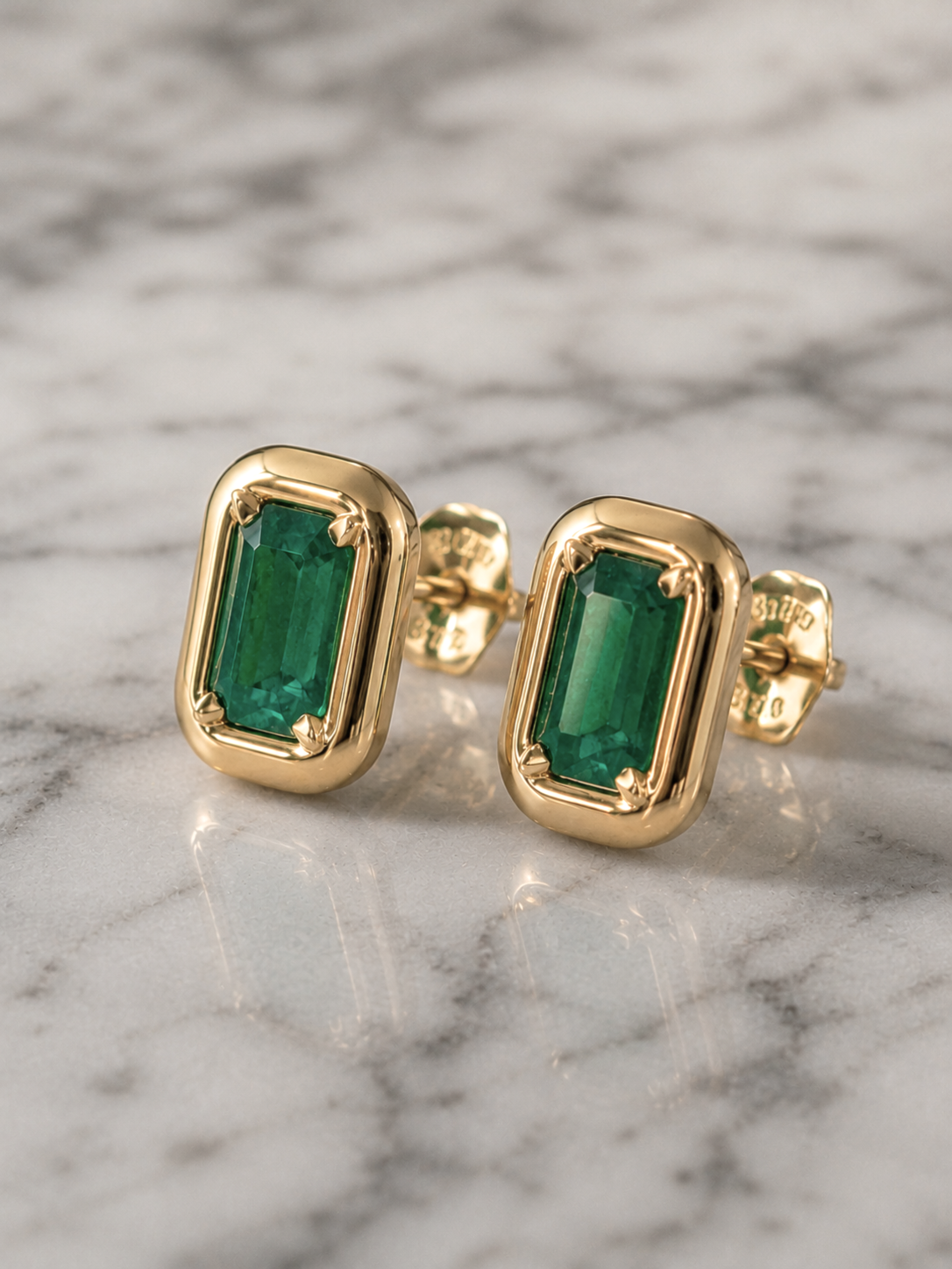 Chunky Emerald Stud Earrings in 9ct Yellow Gold