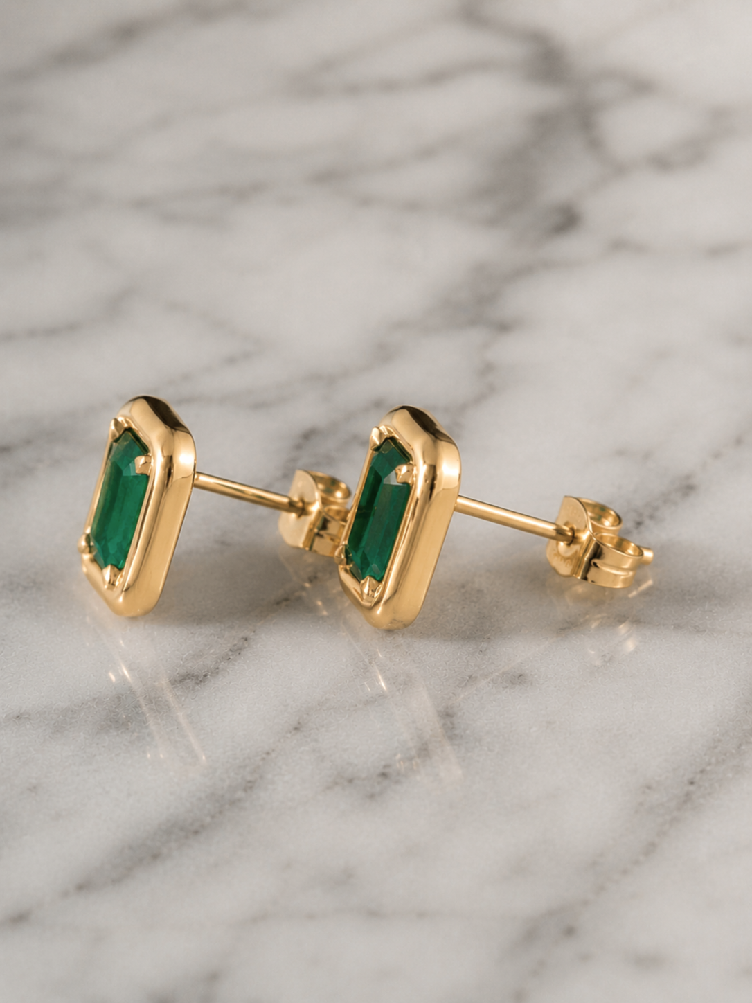 Chunky Emerald Stud Earrings in 9ct Yellow Gold