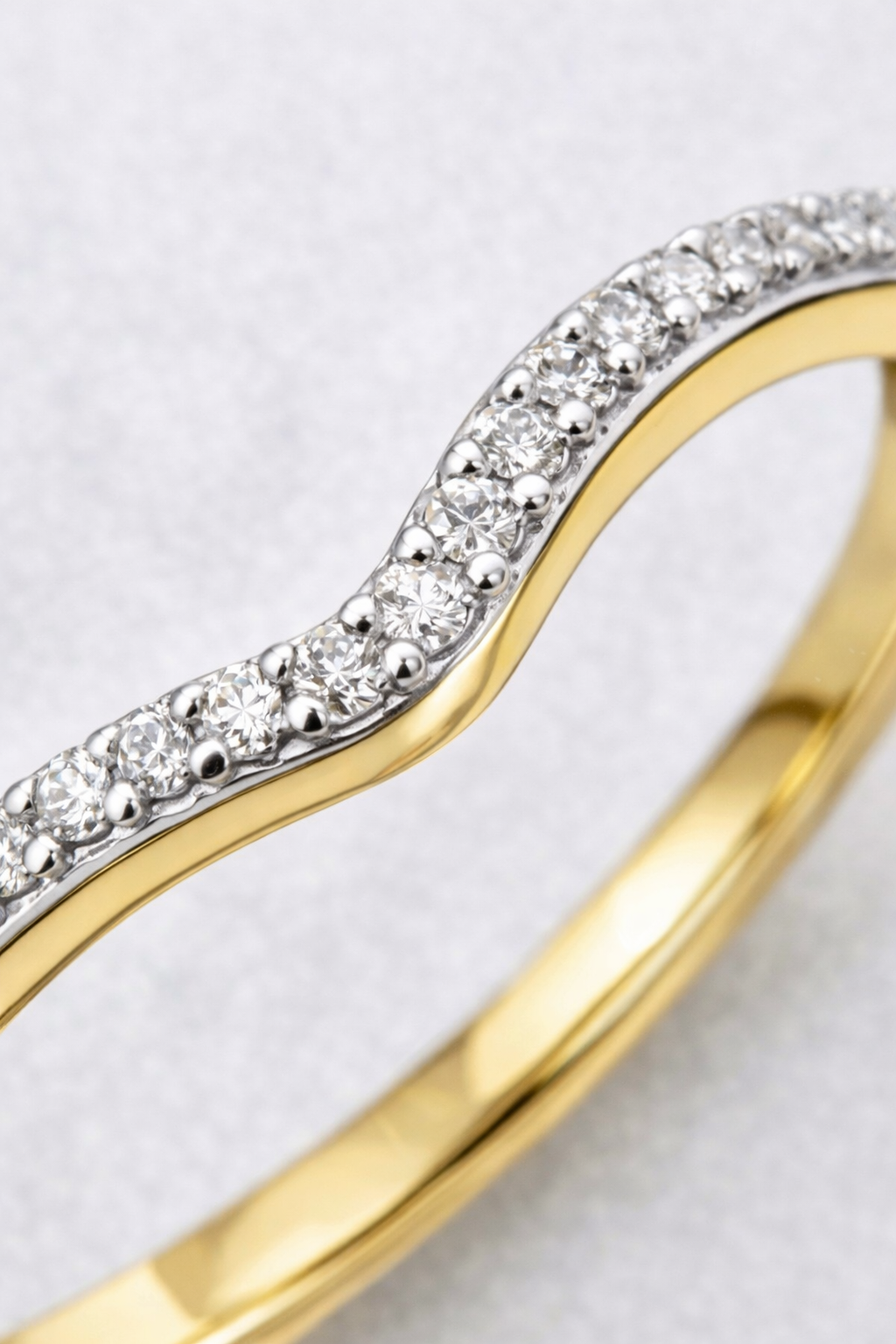 9ct Yellow Gold Diamond Set V-Shaped Ring