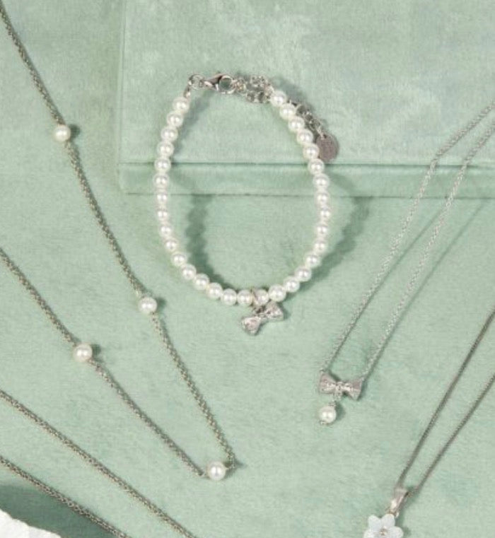 Shell Pearl & Bow Charm Bracelet with Diamond (Children’s)