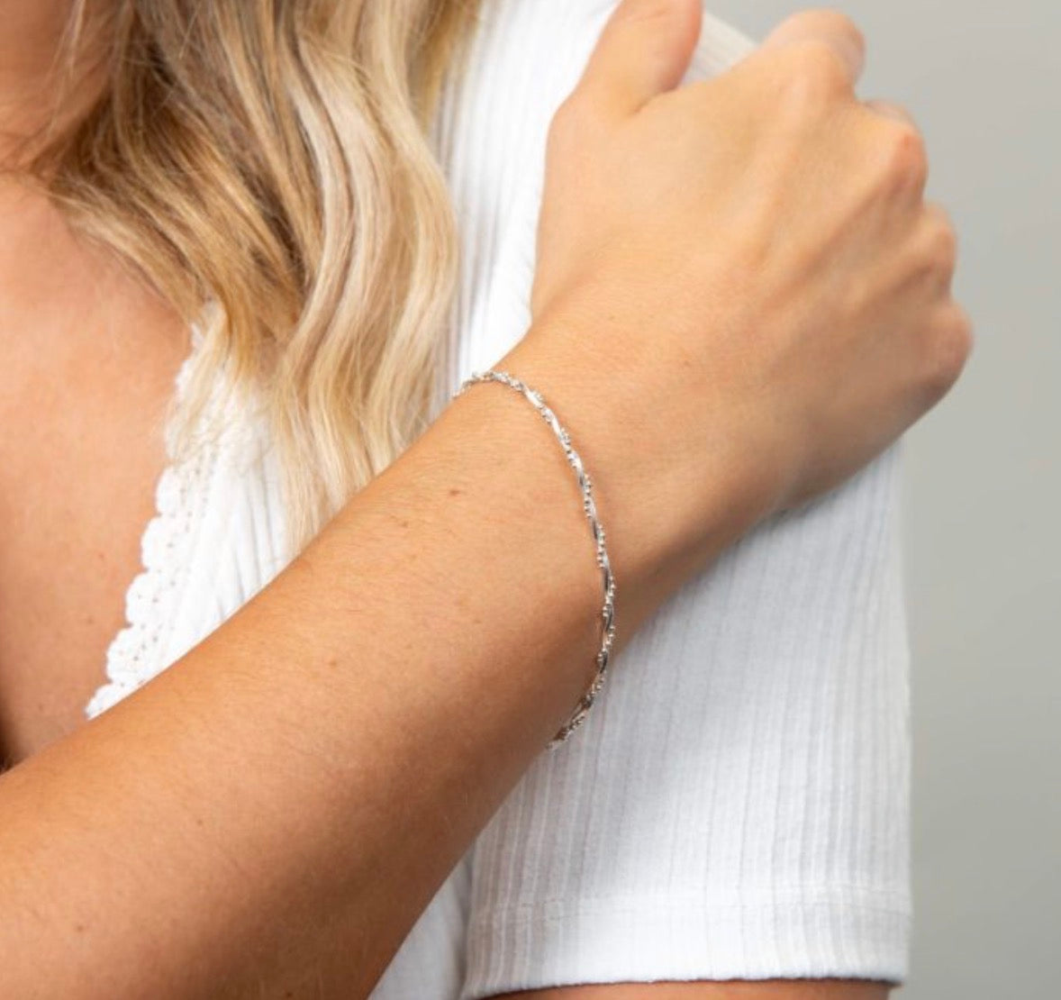 Fine Twisted Chain Bracelet – Sterling Silver (19cm)