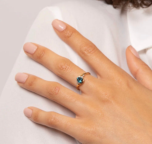9ct Gold Trillion-Cut London Blue Topaz Twist Ring