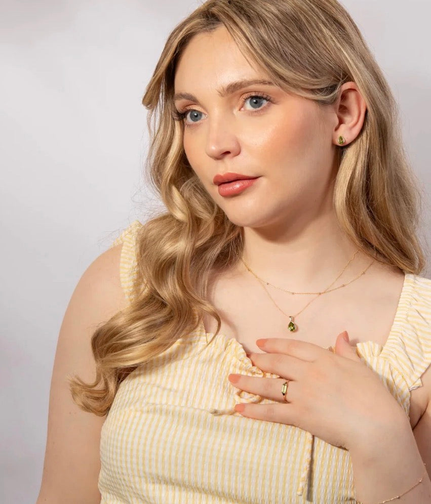 9ct Yellow Gold Emerald-Cut Peridot Ring