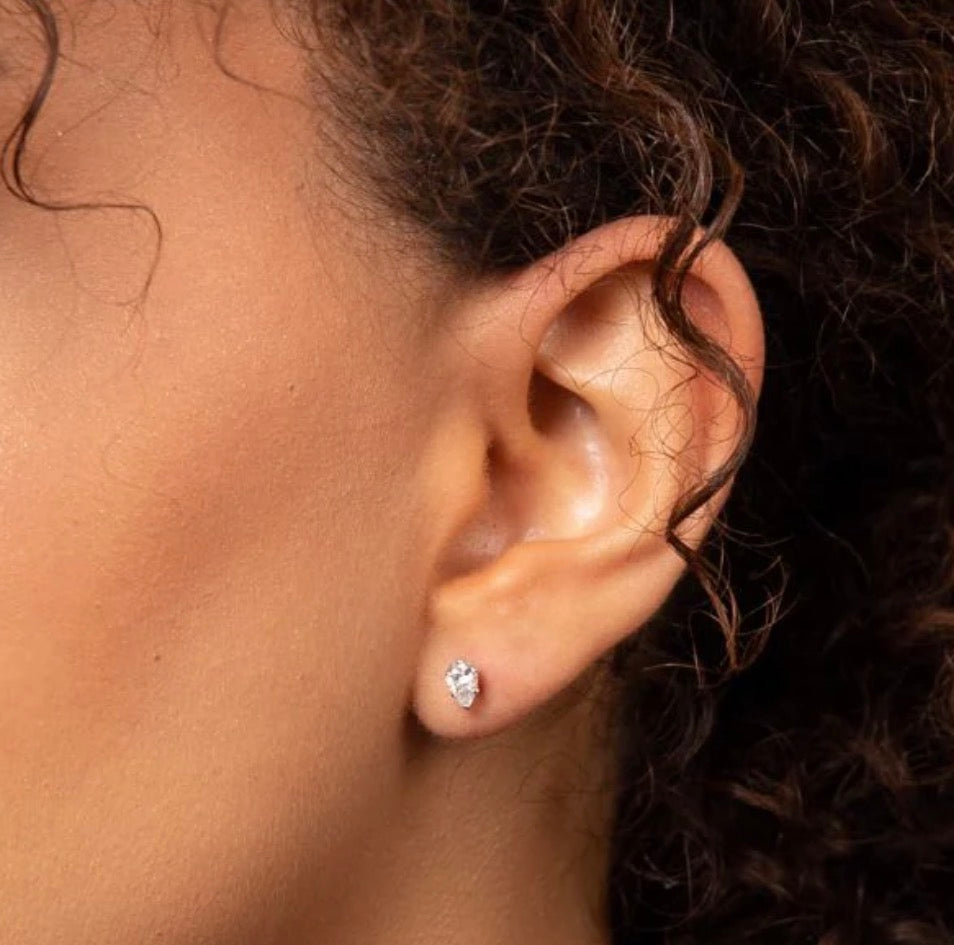 9ct White Gold Pear Cut Lab-Grown Diamond Stud Earrings