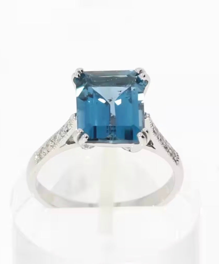 9ct White Gold London Blue Topaz & Diamond Octagon Cut Ring