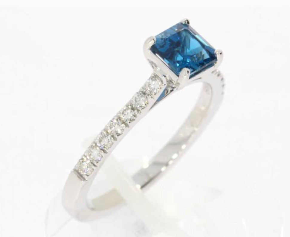 9ct White Gold London Blue Topaz & Diamond Set Shoulder Ring