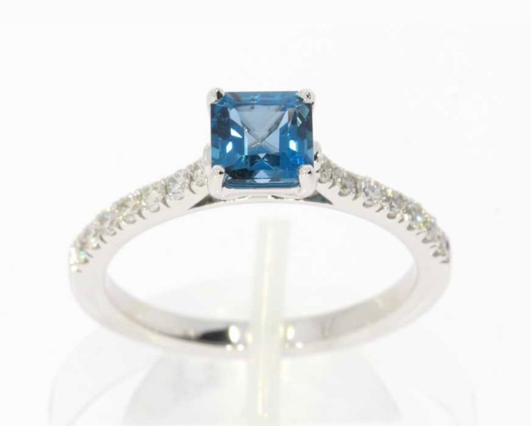 9ct White Gold London Blue Topaz & Diamond Set Shoulder Ring