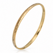 9ct Yellow Gold 4.15mm Hammered Court Bangle