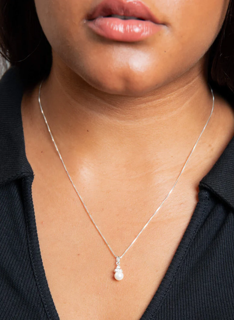 Sterling Silver Shell Pearl & Cubic Zirconia Drop Pendant with Trace Chain