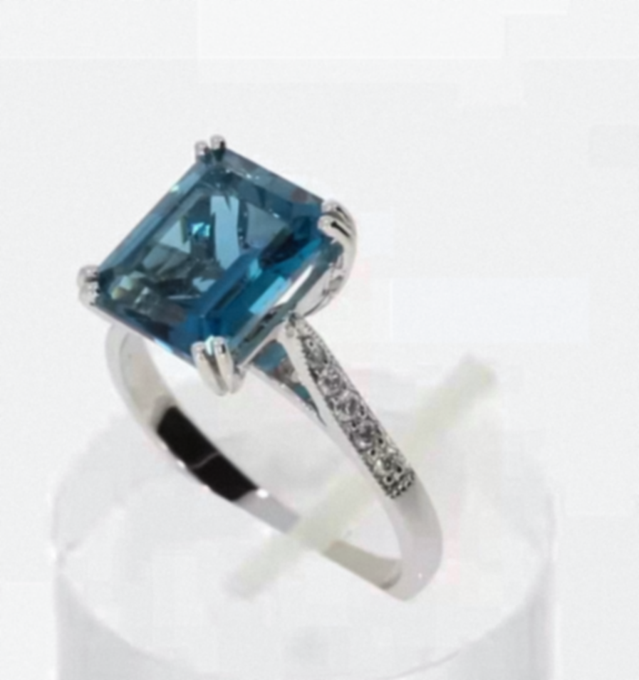 9ct White Gold London Blue Topaz & Diamond Octagon Cut Ring