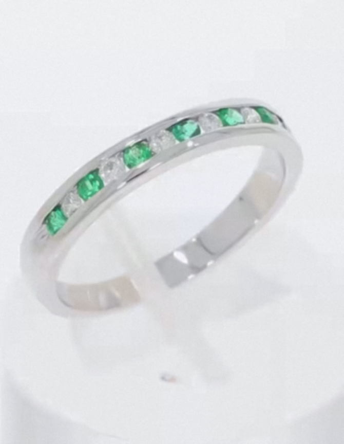 9ct White Gold Emerald & Diamond Eternity Ring