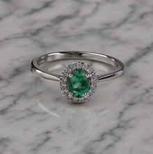 9ct White Gold Emerald & Diamond Cluster Ring