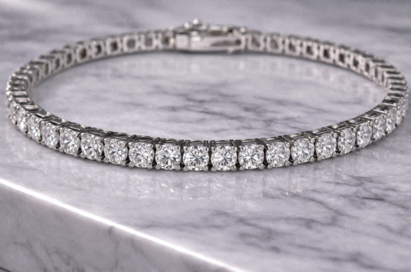9ct White Gold 5.01ct Lab-Grown Diamond Tennis Bracelet
