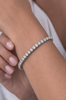 9ct White Gold 8.20ct Lab-Grown Diamond Tennis Bracelet