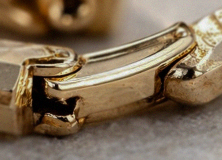 9ct Yellow Gold Diamond-Cut Hoop Earrings – Textured Mini Hoops