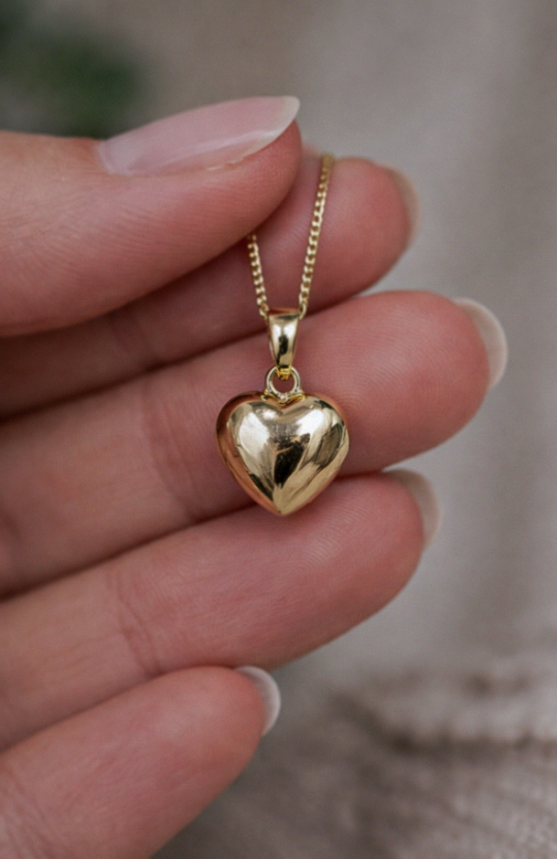 9ct Yellow Gold Small Heart Pendant Necklace – 46cm Curb Chain