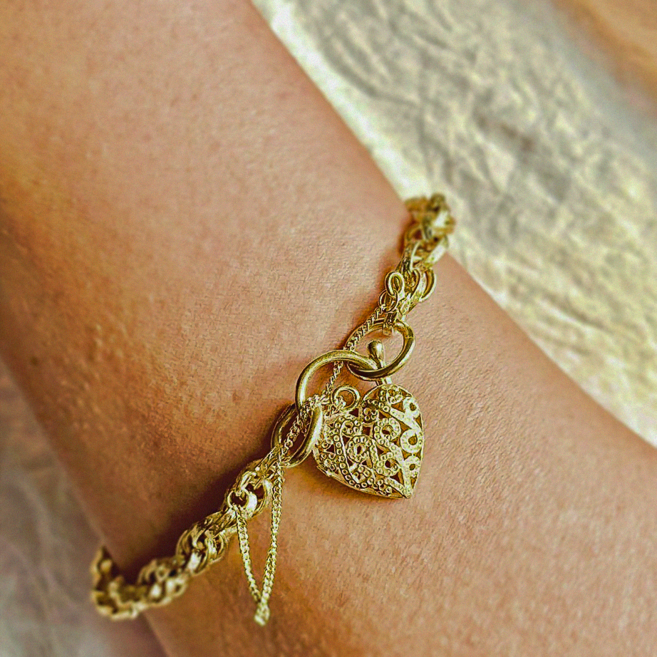 Solid 9ct Yellow Gold Prince of Wales Bracelet with Filigree Heart Padlock – 19.5g