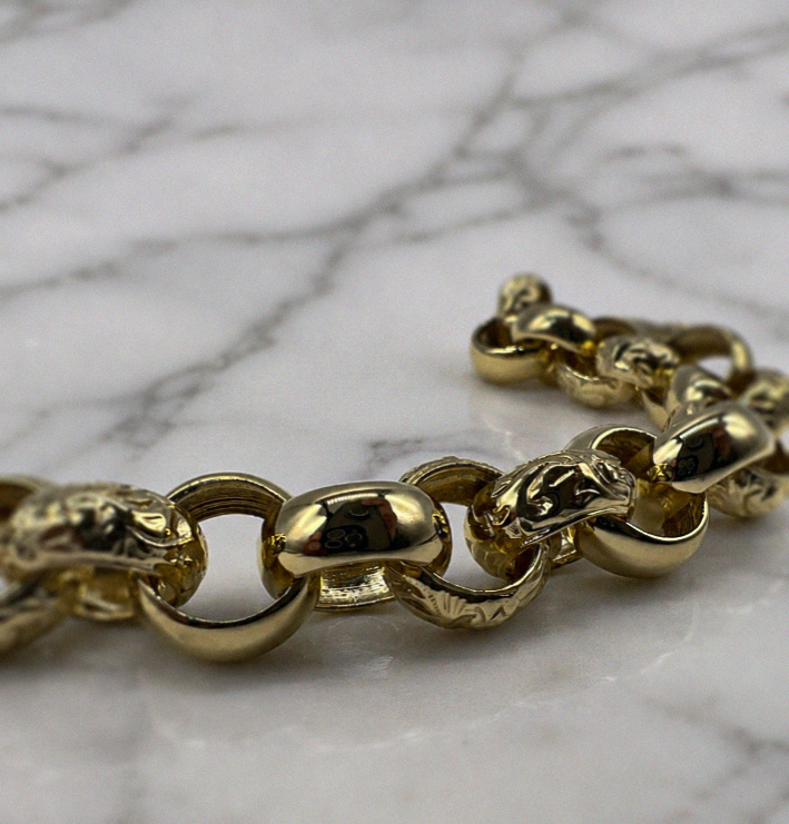 9ct Yellow Gold Engraved & Plain Belcher Bracelet – 13mm
