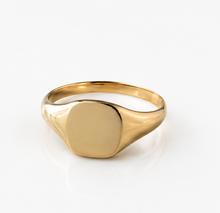 9ct Yellow Gold Cushion Signet Ring - Classic Polished Finish