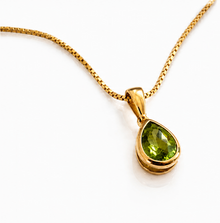 9ct Yellow Gold Peridot Teardrop Necklace