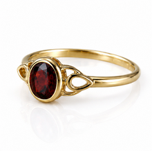 9ct Yellow Gold Natural Garnet Celtic Ring