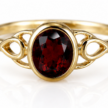 9ct Yellow Gold Natural Garnet Celtic Ring