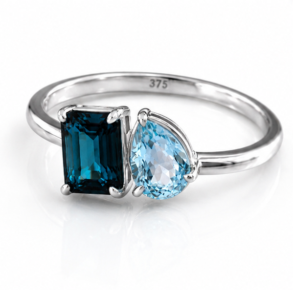 Toi et Moi London & Sky Blue Topaz Ring in 9ct White Gold