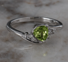 9ct White Gold Trillion Peridot & White Topaz Ring