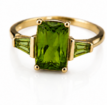 9ct Yellow Gold Trilogy Peridot Ring