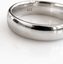 Sterling Silver 5mm Court Ring
