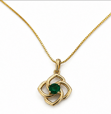 Cut Out Flower Emerald Pendant Necklace