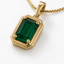 9ct Yellow Gold Emerald Pendant – Chunky Border Design
