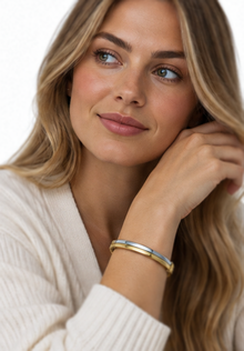 9ct Yellow & White Gold Square Wire Hinged Bangle