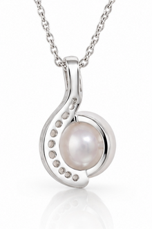 Diamonfire Sterling Silver Pearl & Cubic Zirconia Half Halo Pendant