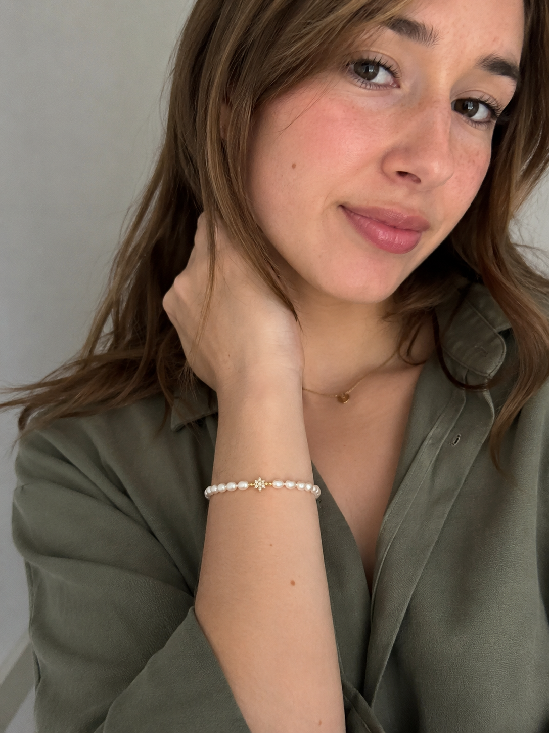Seed Pearl & Diamond Flower Bracelet in 9ct Yellow Gold
