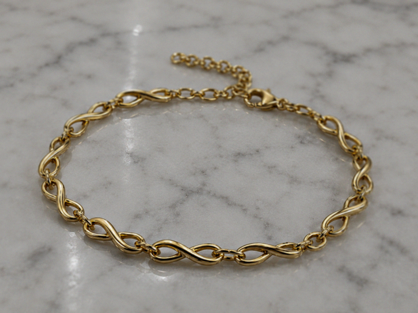 9ct Yellow Gold Infinity Link Bracelet