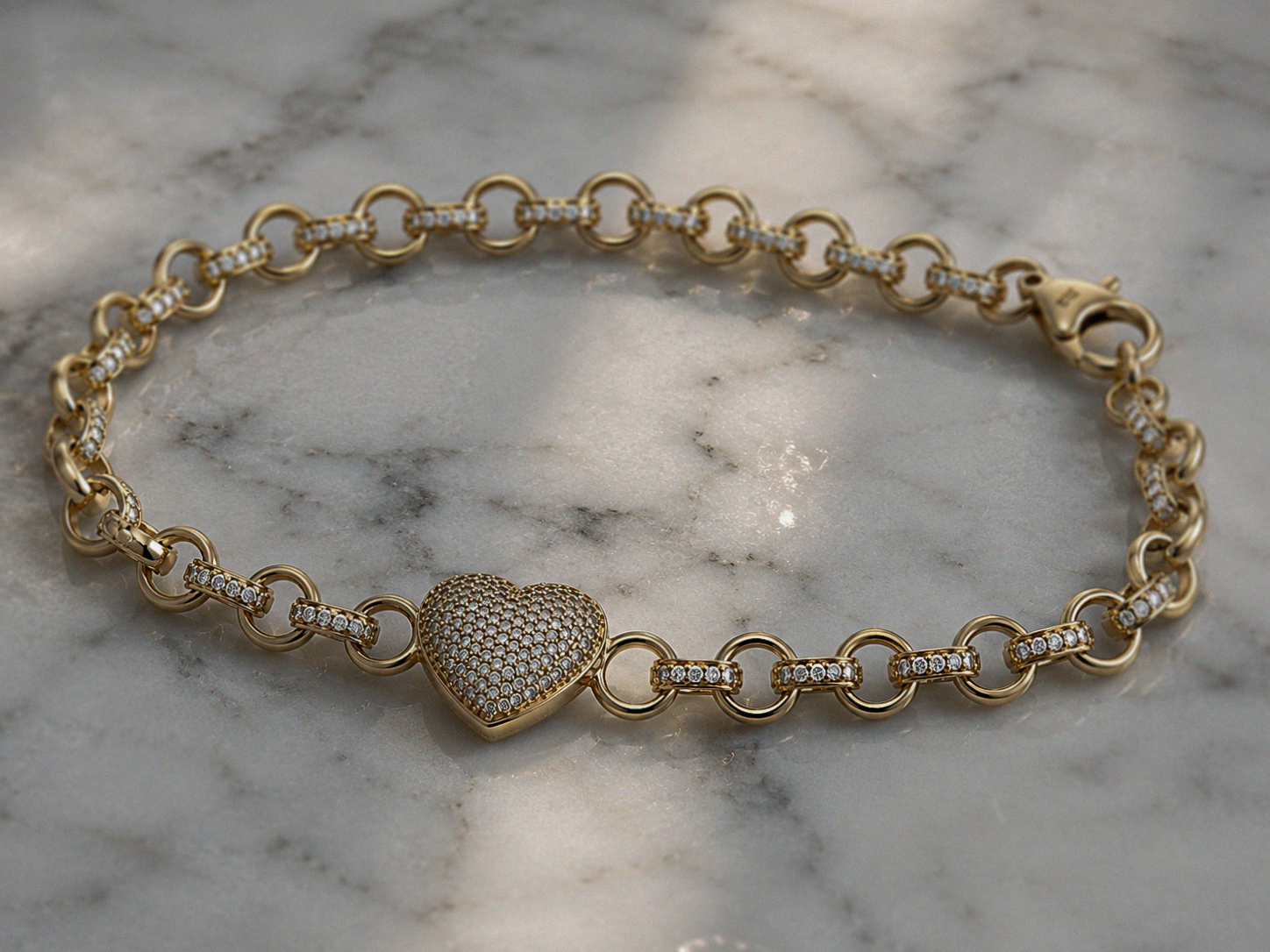 9ct Yellow Gold CZ Heart Belcher Bracelet – 6.5“
