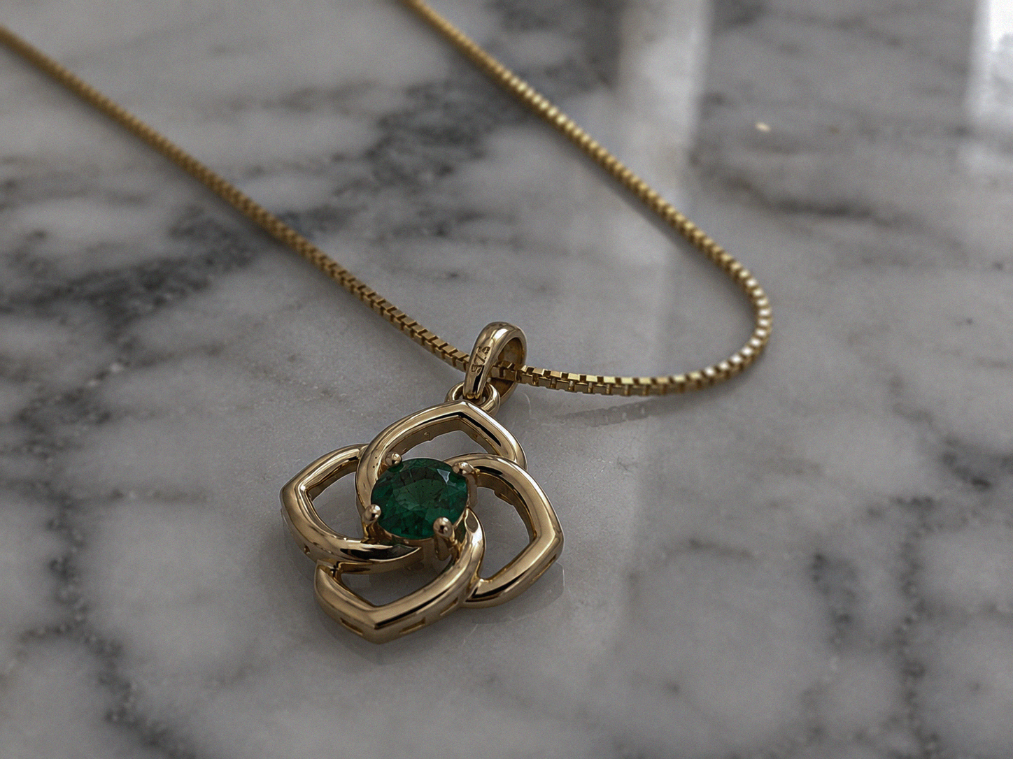 Cut Out Flower Emerald Pendant + 9ct Gold Venetian Box Chain (41–46cm)