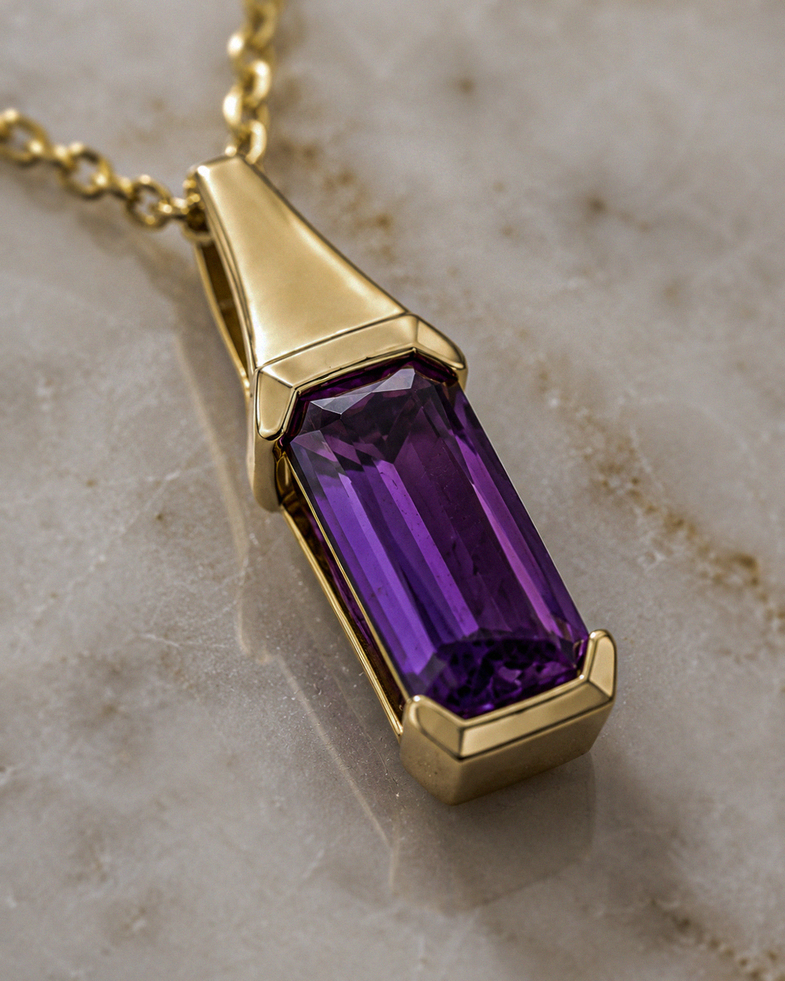 9ct Yellow Gold Elongated Amethyst Pendant Necklace